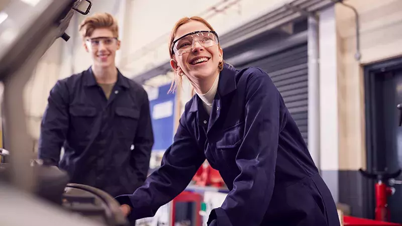 La prévention des accidents du travail pour les jeunes et nouveaux embauchés